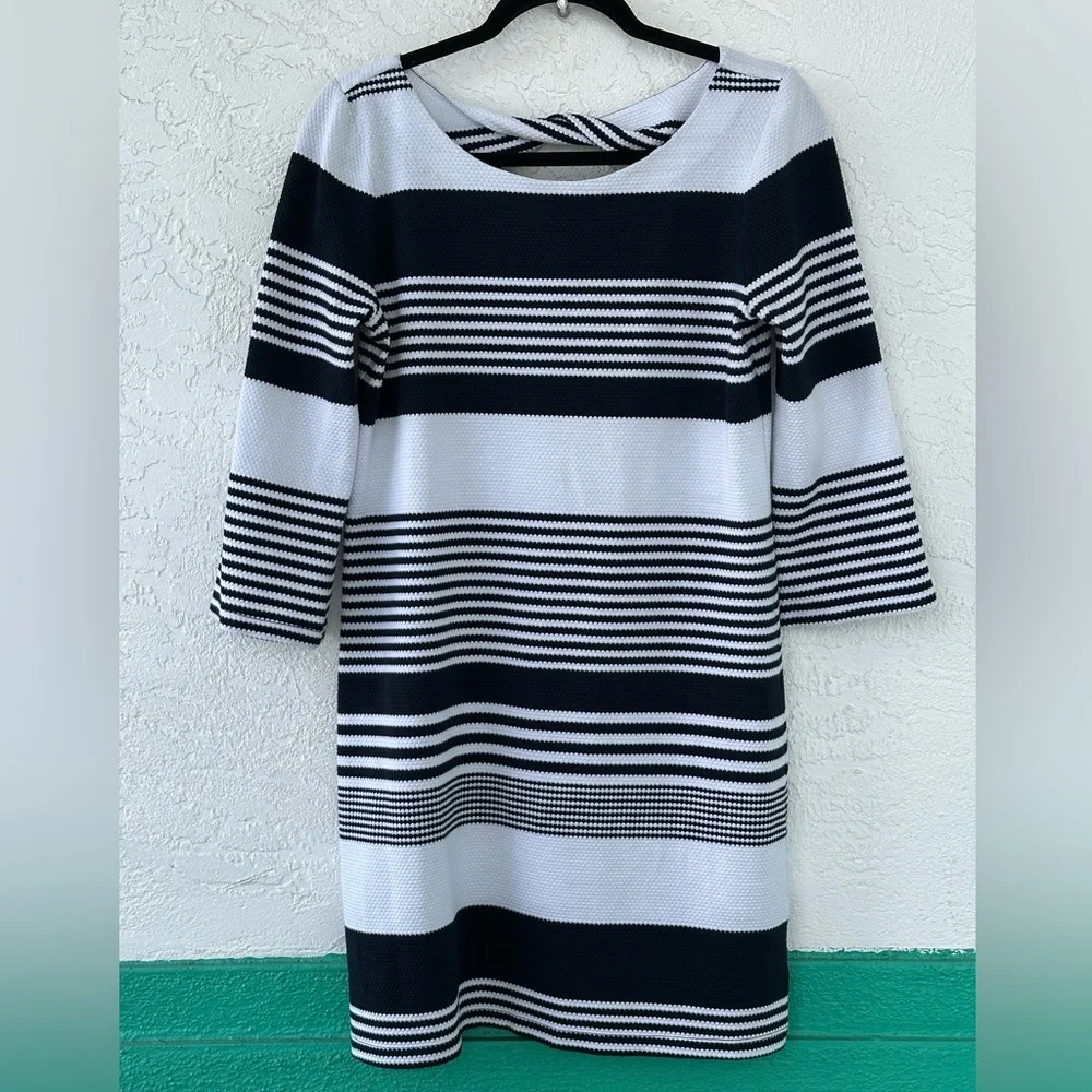 Lilly Pulitzer Bay Stripe Dress Medium Nautical Navy Blue White - Picture 2 of 9